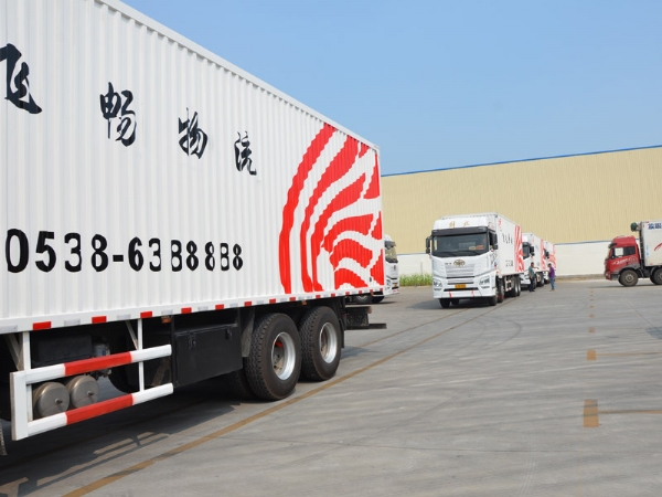 厢式货车
